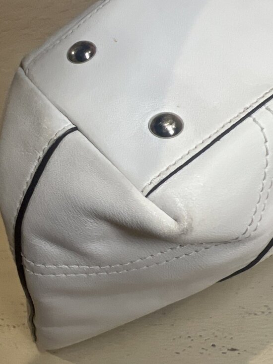Coach (2008) East West Gallery Tote White Leather Tote Shoulder Handbag Y2K main image 10